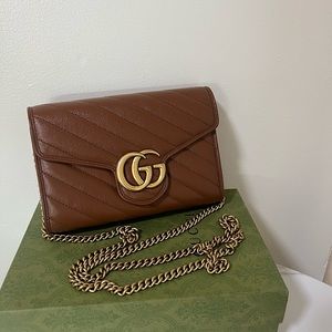 Gucci leather Marmont wallet on a chain